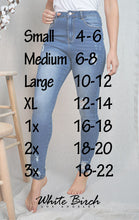 Load image into Gallery viewer, Willow Mid Rise Skinny Jeans
