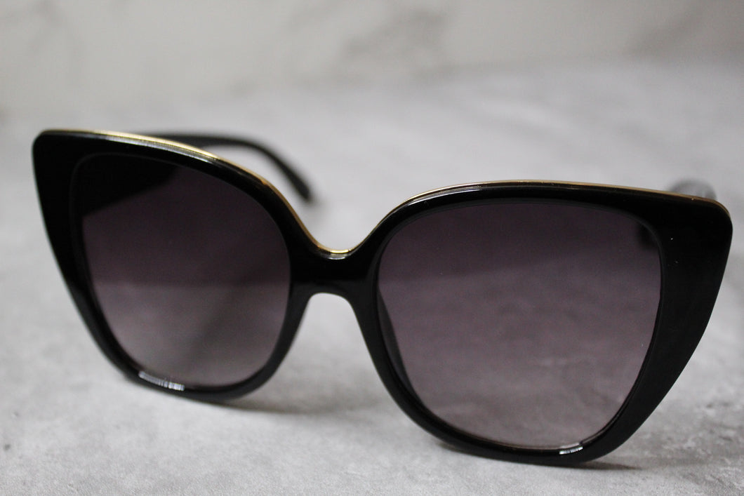 Evelyn Classic Sunglasses